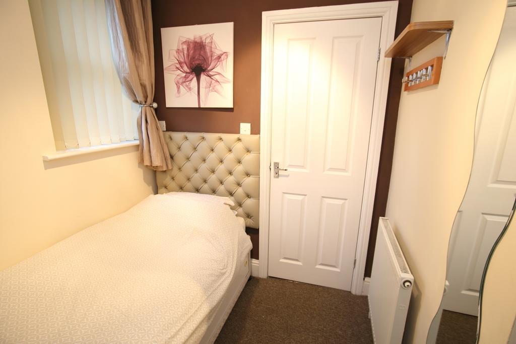 Soccer Suite Liverpool Oda fotoğraf