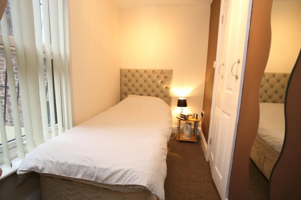 Soccer Suite Liverpool Oda fotoğraf